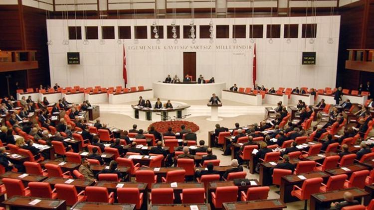 3 Eylül'de hem bakanlar yemin edecek hem de tezkere görüşülecek