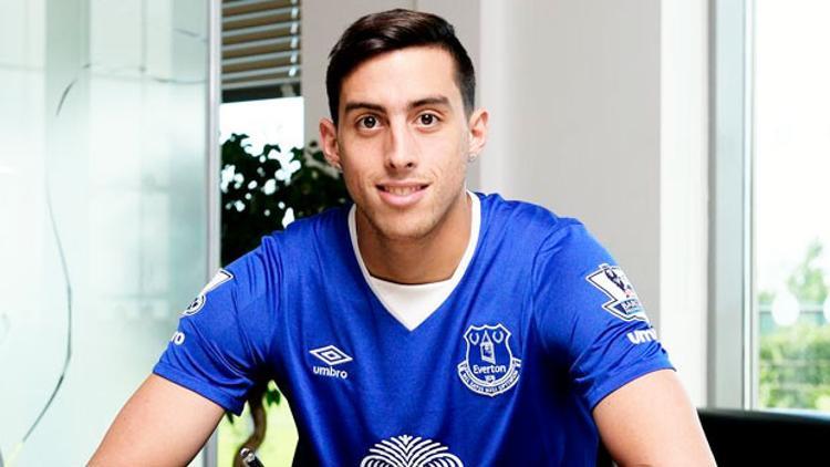 Everton stopere takviye yaptı