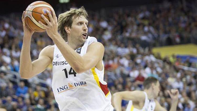 Almanya 71 - 65 İzlanda