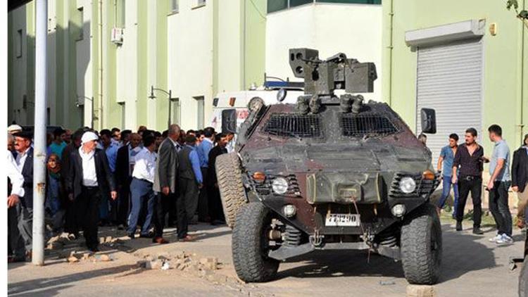 Silopi'de PKK'lı teröristler koruculara saldırdı: 1 korucu şehit, 1 yaralı