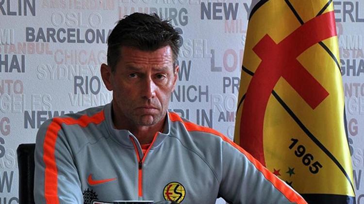 Michael Skibbe ile Eskişehirspor'un yolları ayrıldı