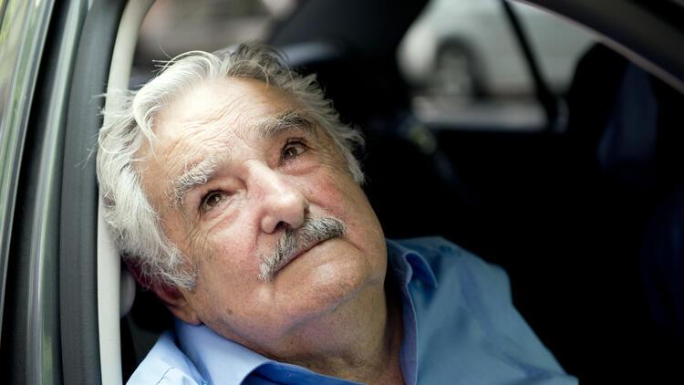 Dünyanın en sevilen cumhurbaşkanı José Mujica: Devlet başkanı halkının nasıl  yaşadığını görmeli