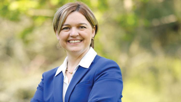 Selin Sayek Böke: 'TOKİ ranta çalışmış'