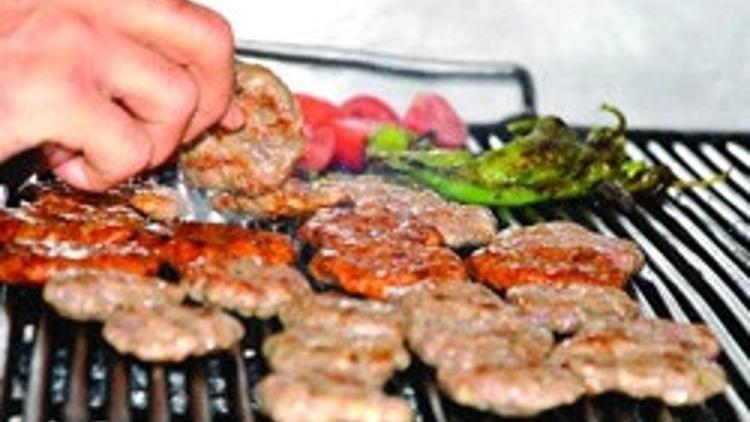 Ankara’da ayaküstü ziyafet