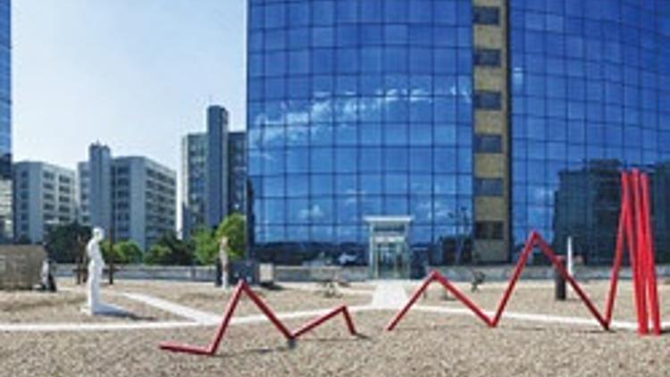 Çağdaş sanatı terasa taşıdılar