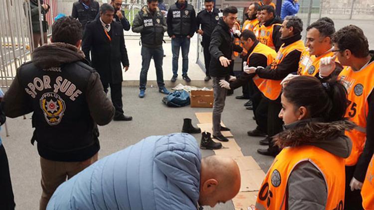 Trabzonlular'ın ayakkabılarını bile çıkarttırdılar