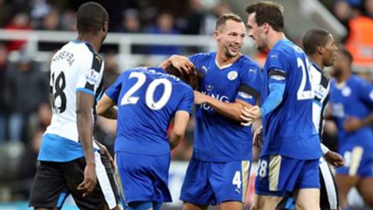 Premier Lig'de zirve Leicester City'nin!