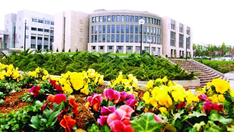 İlk 100’de üç Türk