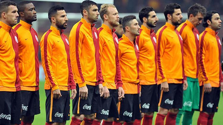 Shanghai Shenhua, Burak Yılmaz ve Semih Kaya'yı izledi!