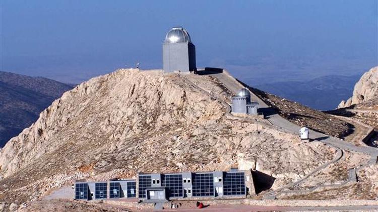 Uzay gözlemine mermer tozu engeli