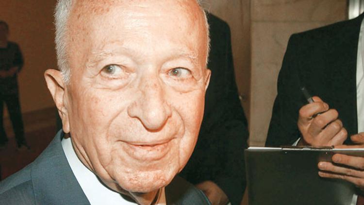 Bülend Ulusu bugün toprağa veriliyor