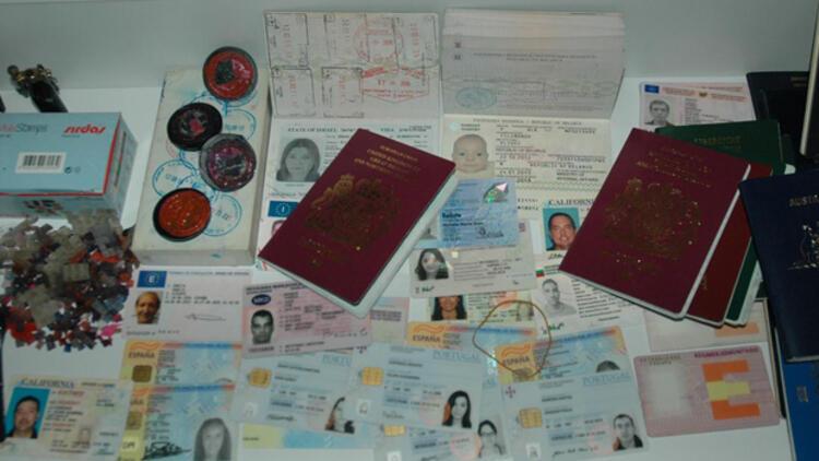 Suriyeliden 15 bin dolara Photoshopla sahte pasaport