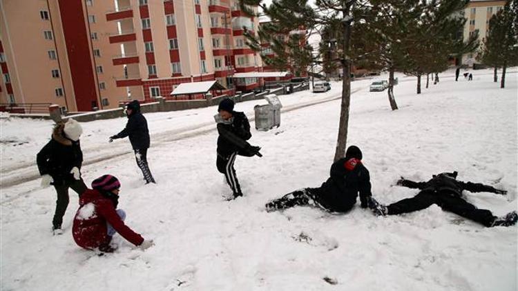6 Ocak'ta kar nedeniyle okulların tatil edildiği iller