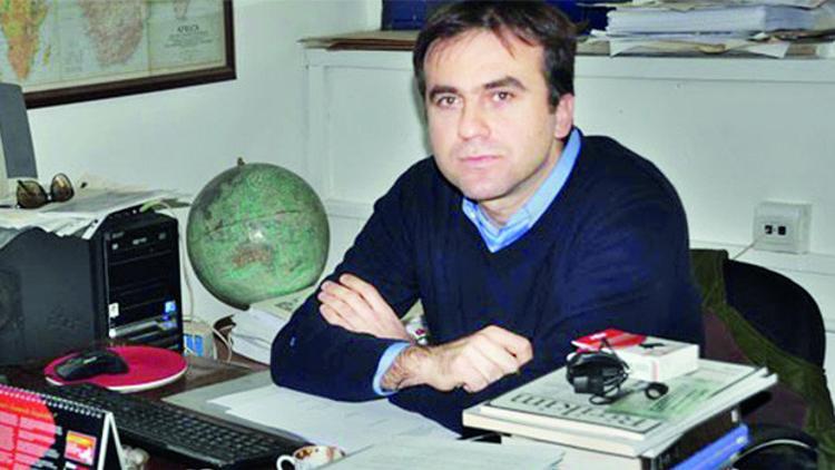 Siyaset hocası Barış Ünlü'ye ‘terör davası’