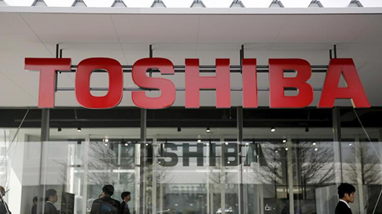 Toshiba hisseleri 35 yılın dibinde