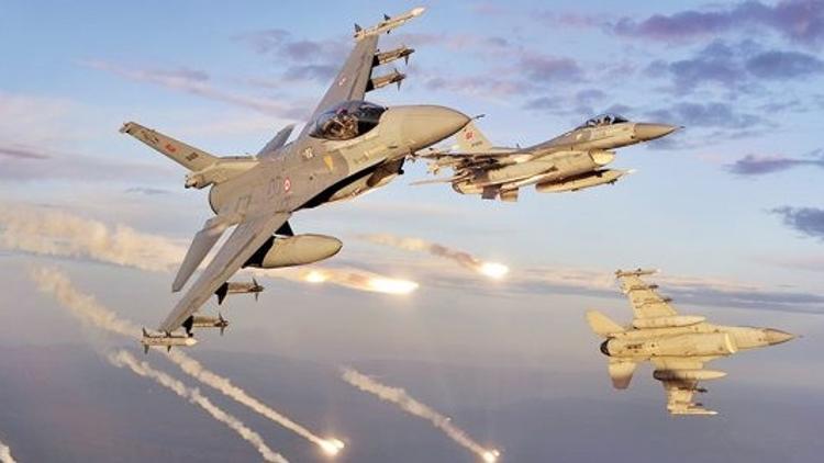 Kuzey Irak’a ikinci operasyonda 24 uçakla 4 PKK kampı vuruldu