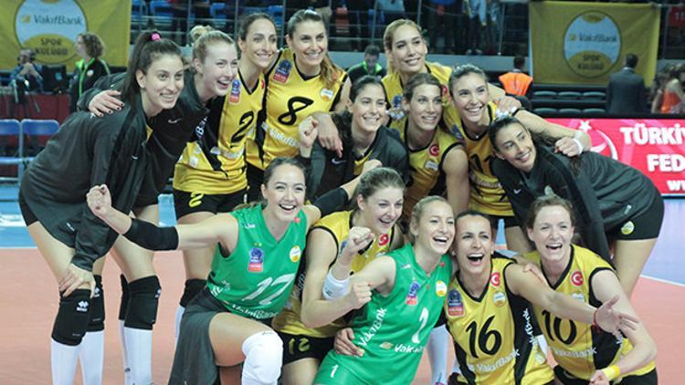 Eczacıbaşı VitrA 2-3 VakıfBank