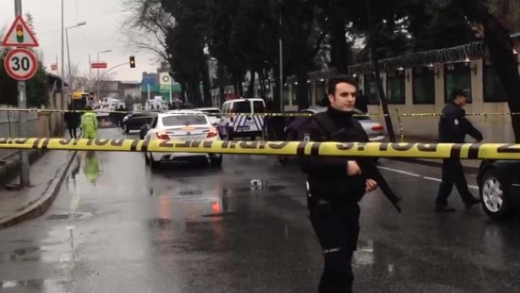 İstanbul'da Bayrampaşa Çevik Kuvvet Şube Müdürlüğü'ne bombalı saldırı