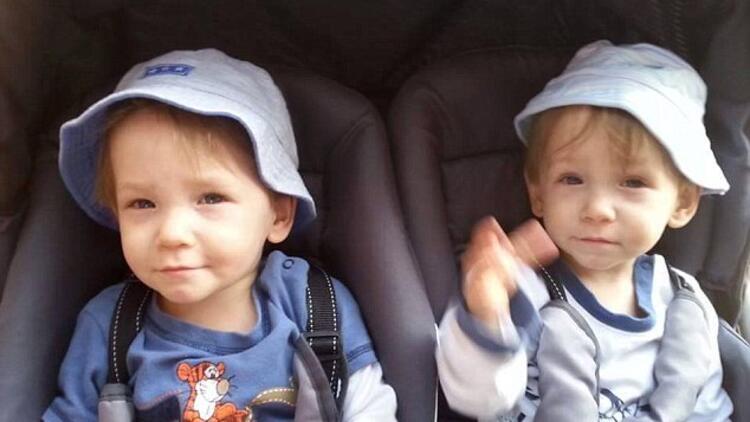 Minik ikizlerin ölümü İskoçya’yı yasa boğdu