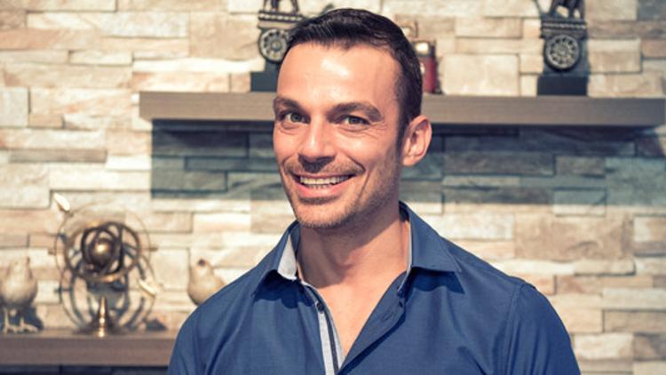 Jess Molho kimdir?