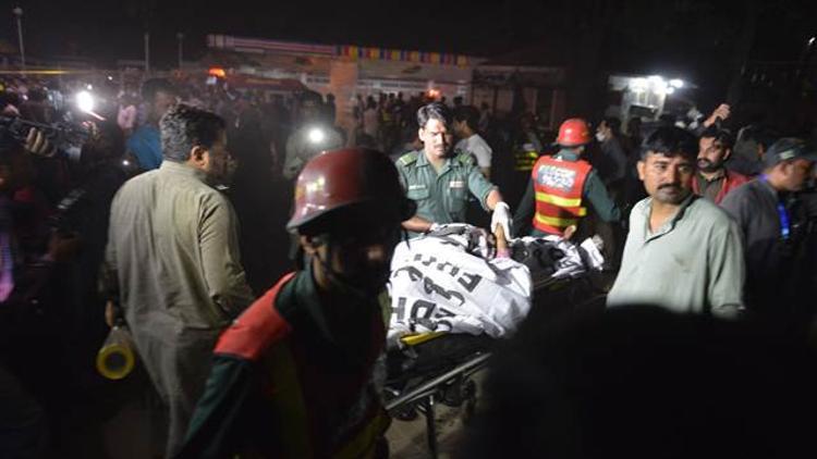 Pakistan'da patlama: 70 ölü