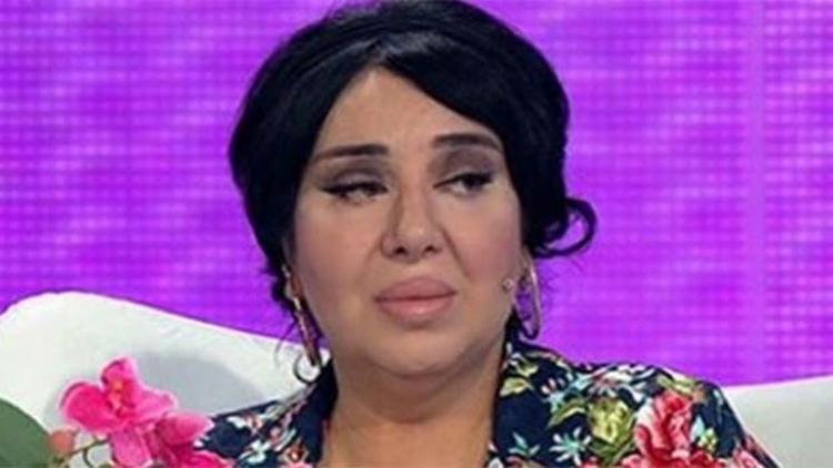 'Nurella' lakaplı modacı Nur Yerlitaş kapris yaptı
