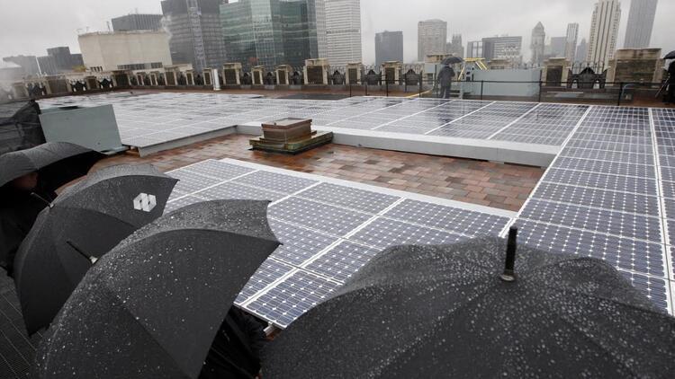Yağmurdan enerji üreten güneş paneli