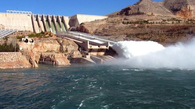 Türkiyenin 3 büyük barajı enerji üretimini artırdı