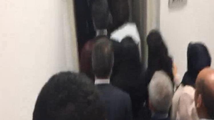 HDP milletvekilleri komisyonu "Biji Serok Apo" sloganlarıyla terk etti