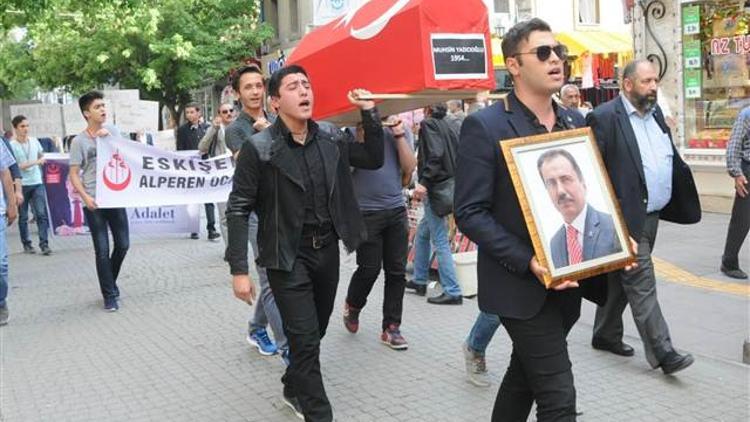 Alperen Ocakları temsili tabutla yürüdü