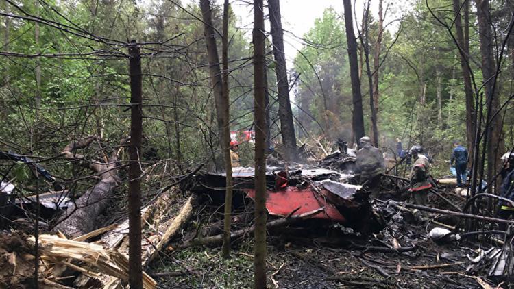 Rus savaş uçağı SU-27 gösteride yere çakıldı