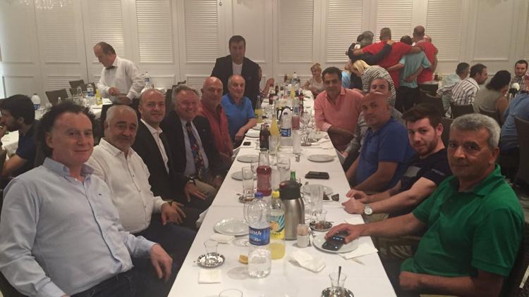 Beşiktaşlılar iftarda buluştu