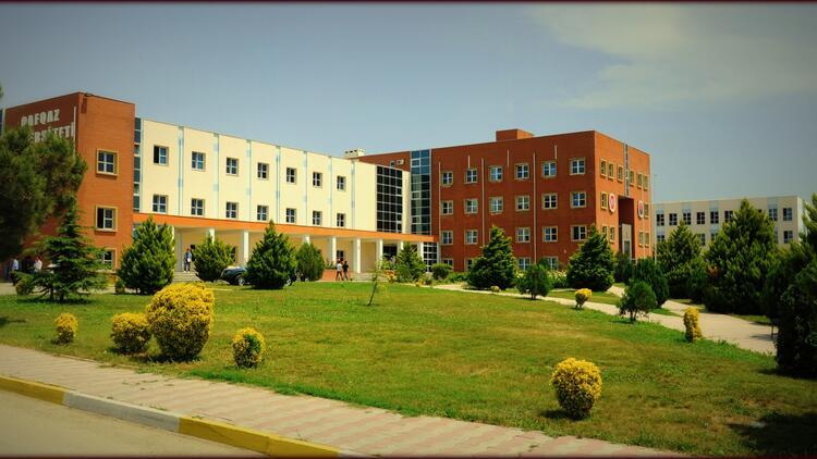 Azerbaycandaki Gülen okulu kapandı