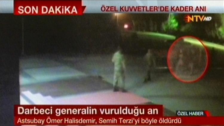 Ömer Halisdemir'in darbeci general Semih Terzi'yi öldürdüğü o an