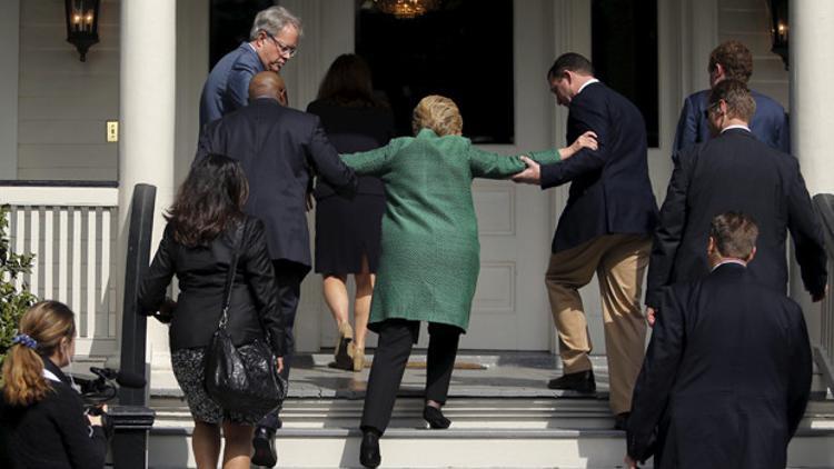Clinton'ın bu fotoğrafını yeniymiş gibi sunup...