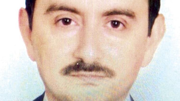 Para dolu çantayla çatıda yakalandı