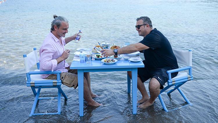 Yunanistan'ın en ünlü şarkıcısı Antonis Remos: 'Atatürk’le sadece hemşeri değil, aynı köydeniz'