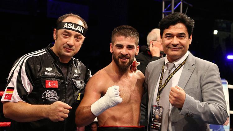 Fatih Keleş’ten Almanya’da zafer