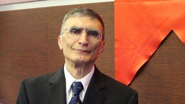 Kristal Elma'ya Aziz Sancar damgası
