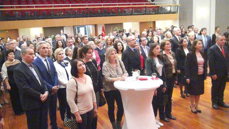 Türk temsilciliklerinde Cumhuriyet kutlaması