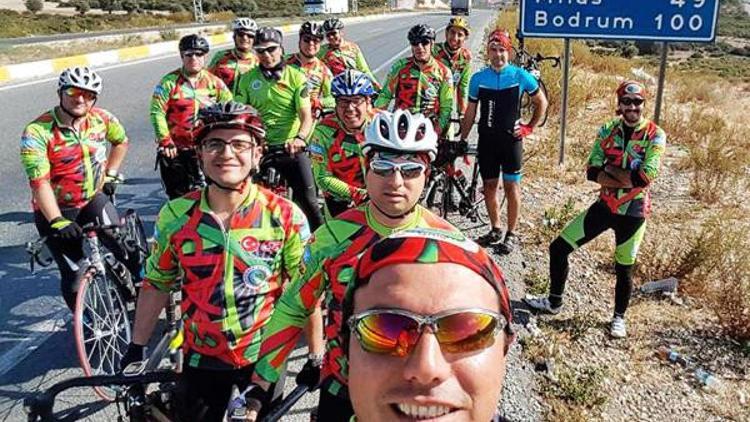 İzmirli grup bisikletle Bodruma geldi İzmirli grup bisikletle Bodruma geldi