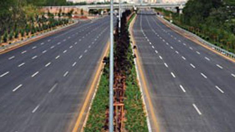 İstanbul'da yarın bazı yollar trafiğe kapatılacak
