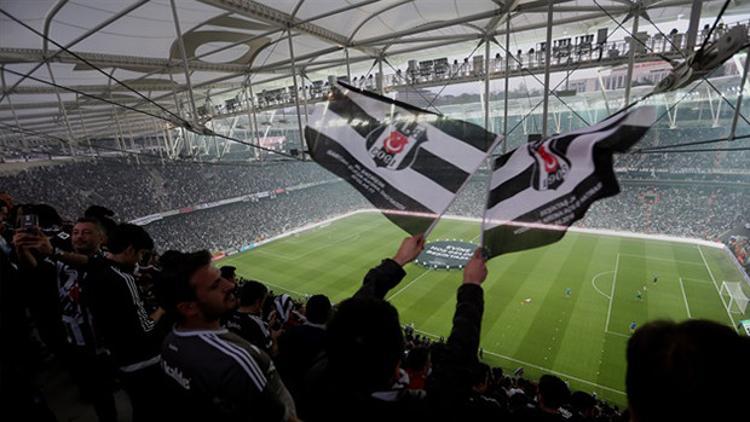 Beşiktaş taraftarından 1 dakikalık sessiz tezahürat