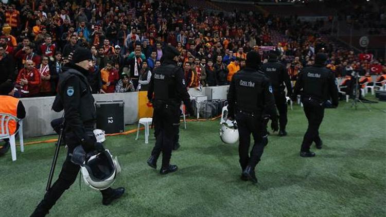 TT Arena'da göz yaşartan anlar!