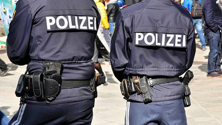Köln'de tren istasyonunda bomba ihbarı