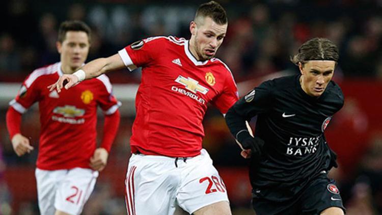 Manchester United'a Schneiderlin piyangosu