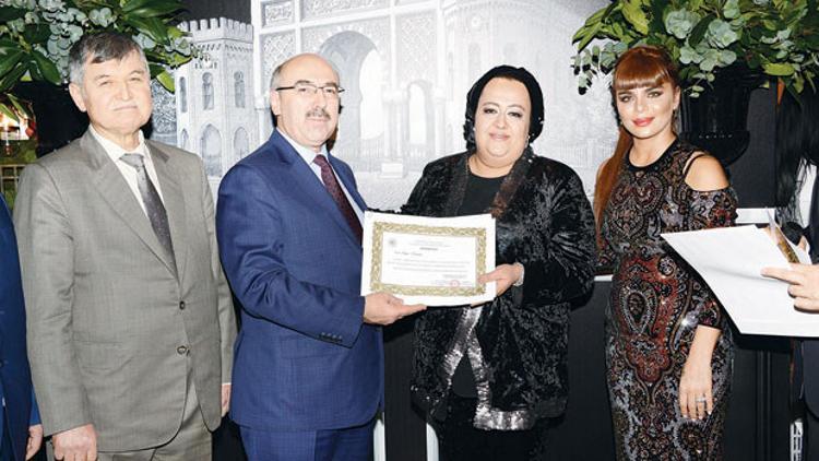 100 Tıp öğrencisine burs