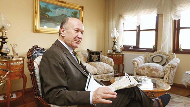 Ne kadar sızarlarsa sızsınlar Türk ordusunun ana gövdesi Atatürkçü ve laiktir