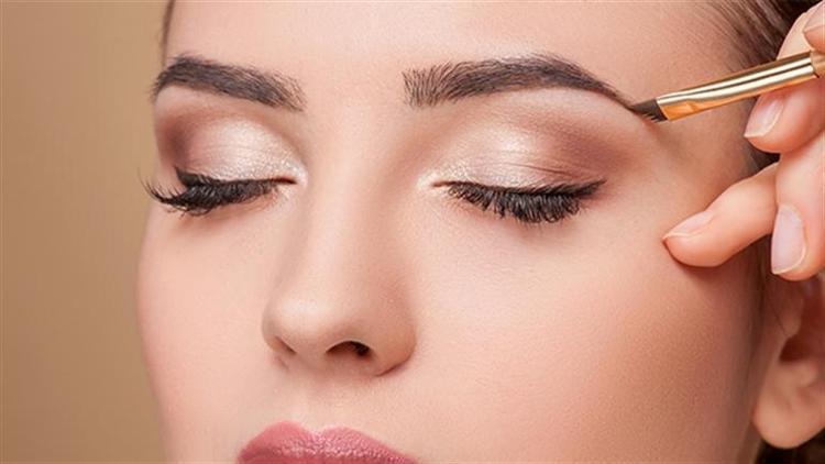 Cankaya Esilla Guzellik Salonu Nda Microblading 3d Kil Teknigi Ile Kas Konturu Uygulamasi Tukendi Firsat Me