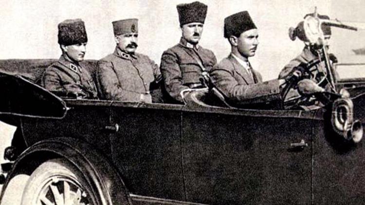 tribunlerde yeni trend izmir marsi keyif haberleri